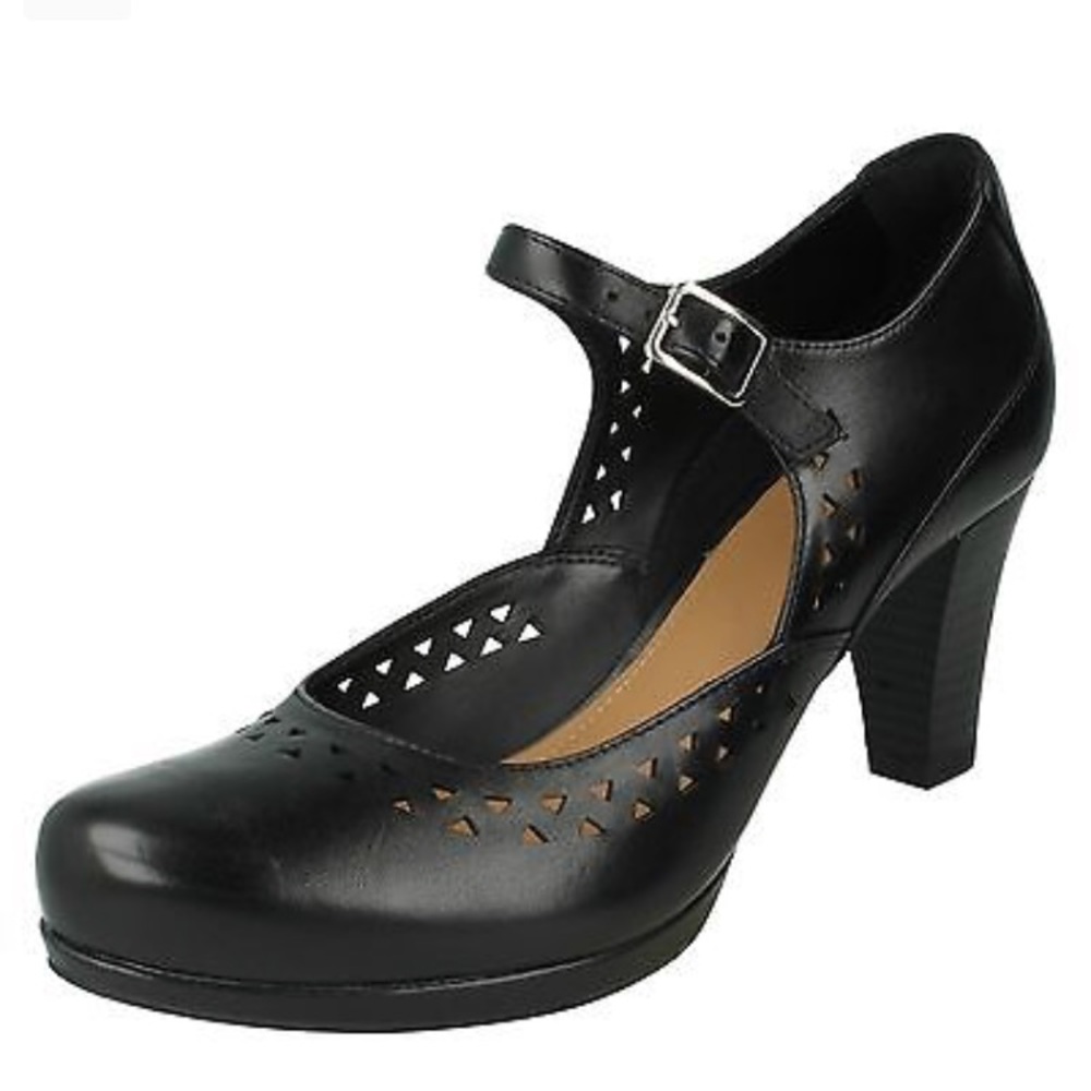 Clark’s Cutout Mary Janes